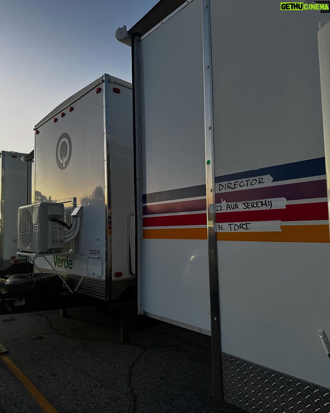 Angel Parker - 2.6K Likes - The @cwallamerican season 7 finale is tonight. What a wonderful show to be part of. Thank you @osyikhile @thenatemcintyre for being incredible scene partners and especially to boss lady @kech99 for the opportunity. You have one of the best crews (with the best vibes:) in the business. #FilmedinLA 
Please join us all in rooting for The Jeremys/ Bakers/ Crenshaw/ Beverly and a S8 tonight! on @thecw 🏈 THANK YOU 🙏🏾