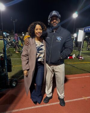 Angel Parker Instagram - The @cwallamerican season 7 finale is tonight. What a wonderful show to be part of. Thank you @osyikhile @thenatemcintyre for being incredible scene partners and especially to boss lady @kech99 for the opportunity. You have one of the best crews (with the best vibes:) in the business. #FilmedinLA 
Please join us all in rooting for The Jeremys/ Bakers/ Crenshaw/ Beverly and a S8 tonight! on @thecw 🏈 THANK YOU 🙏🏾