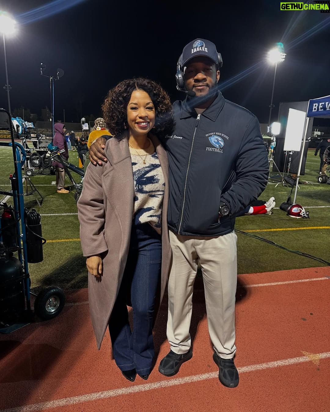Angel Parker - 2.6K Likes - The @cwallamerican season 7 finale is tonight. What a wonderful show to be part of. Thank you @osyikhile @thenatemcintyre for being incredible scene partners and especially to boss lady @kech99 for the opportunity. You have one of the best crews (with the best vibes:) in the business. #FilmedinLA 
Please join us all in rooting for The Jeremys/ Bakers/ Crenshaw/ Beverly and a S8 tonight! on @thecw 🏈 THANK YOU 🙏🏾