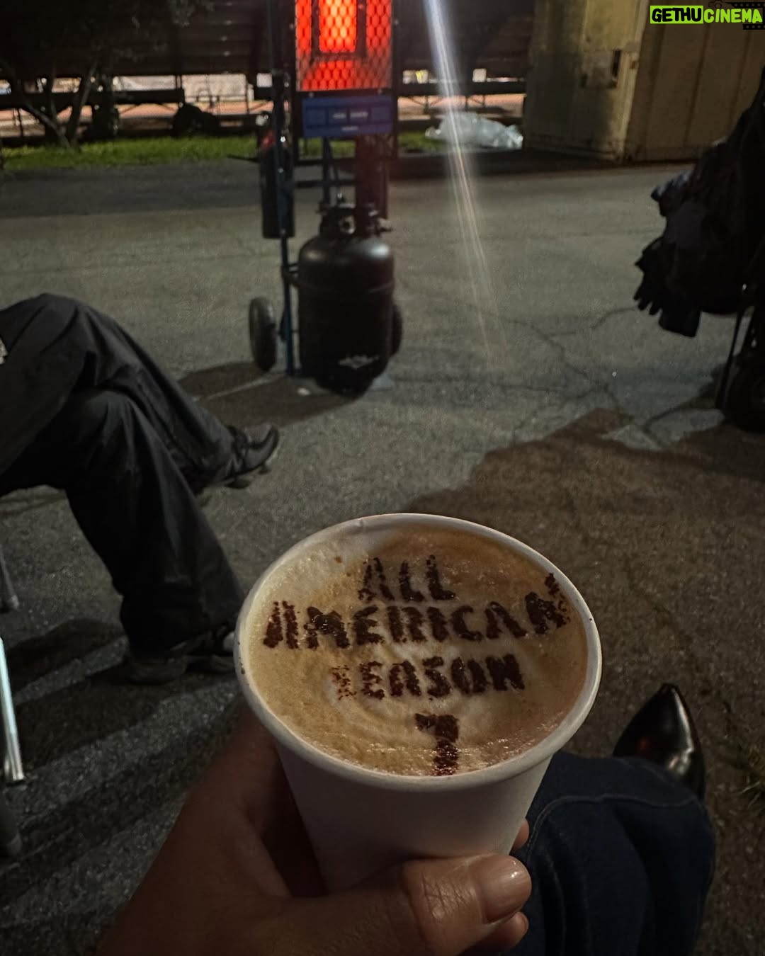 Angel Parker - 2.6K Likes - The @cwallamerican season 7 finale is tonight. What a wonderful show to be part of. Thank you @osyikhile @thenatemcintyre for being incredible scene partners and especially to boss lady @kech99 for the opportunity. You have one of the best crews (with the best vibes:) in the business. #FilmedinLA 
Please join us all in rooting for The Jeremys/ Bakers/ Crenshaw/ Beverly and a S8 tonight! on @thecw 🏈 THANK YOU 🙏🏾