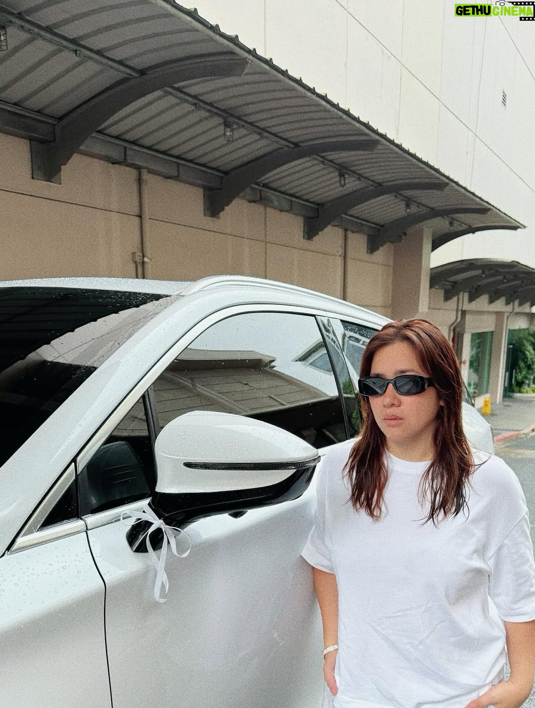 Angeline Quinto - 40.6K Likes - Nakikiisa ako sa mga Kababayan nating nasa kalsada ngayon para ipakita ang galit sa korupsyon. Isa ako sa gustong maniwala na 
Nobody Will Be Spared. 
Nobody Will Be Protected
at Makukulong ang mga Magnanakaw. 
Umpisa pa lang ito, sana magkakasama at magkita-kita pa rin tayo sa dulo. Walang Bibitiw💪

#EndCorruptionNow
#ManagotAngDapatManagot
#PiliinMoAngPilipinasHuwagAngKurakot
