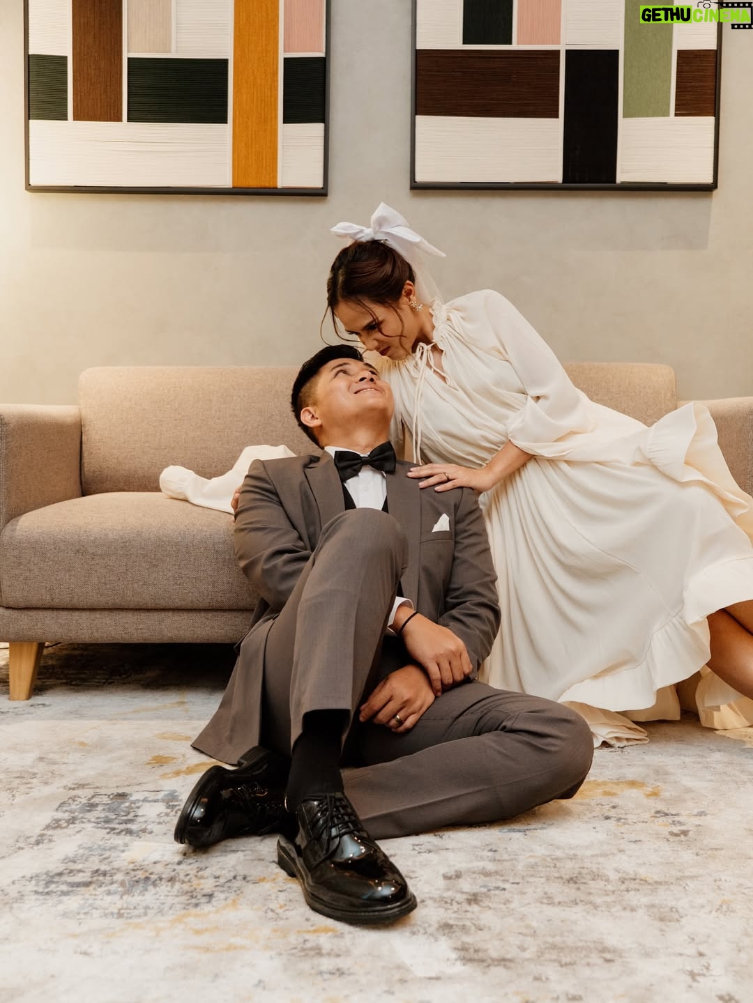 Angie Ang - 4.4K Likes - Adegan dewasa ‼️‼️ 🤭 🤭 🫦🫦

Venue @iammorrissey

MUA @byrberliane

Baju & aksesoris Abang : @ataraxiathreads_
Baju aku @jowies_official