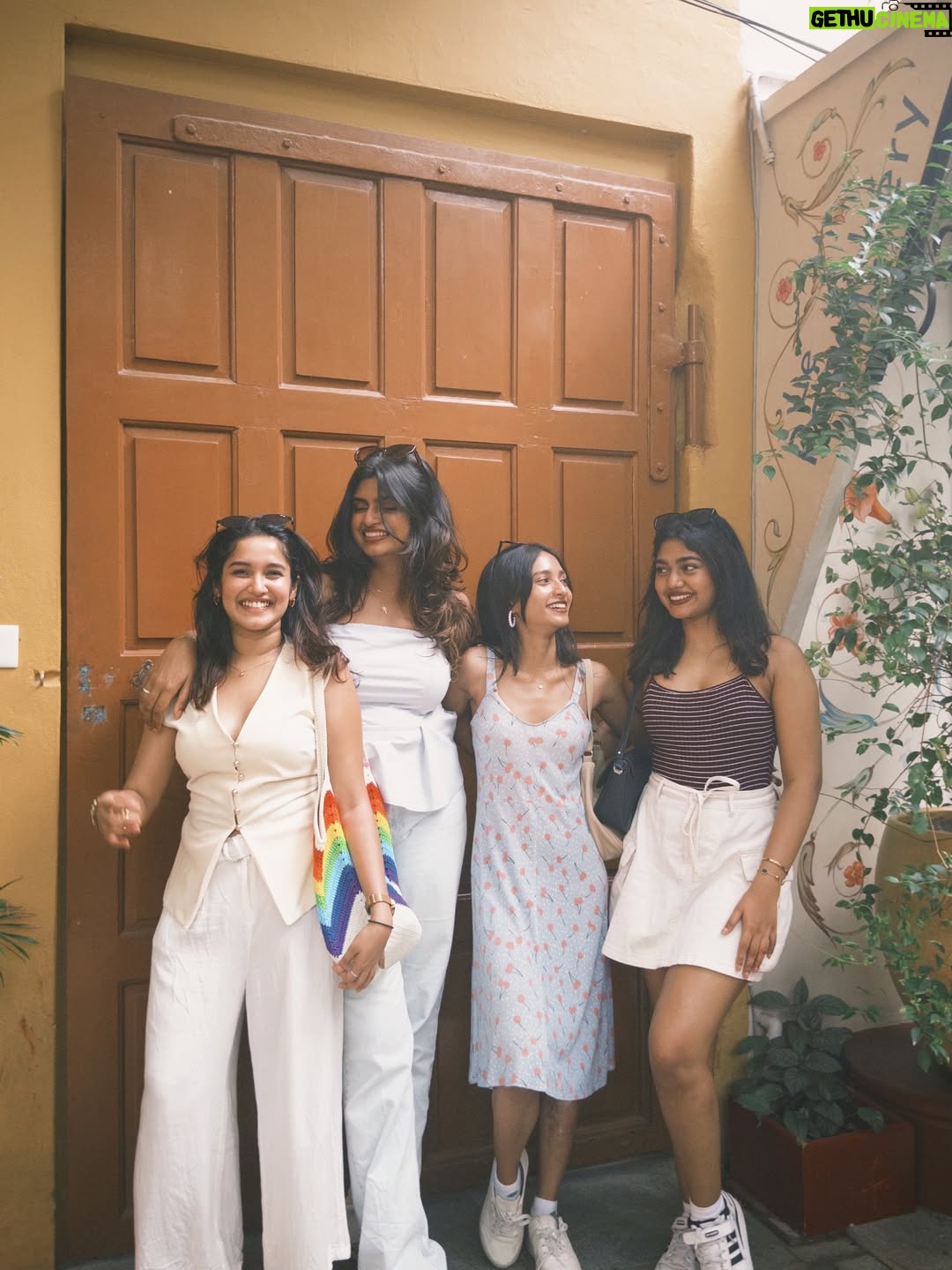 Anikha - 706.9K Likes - PY girls trip-🎀