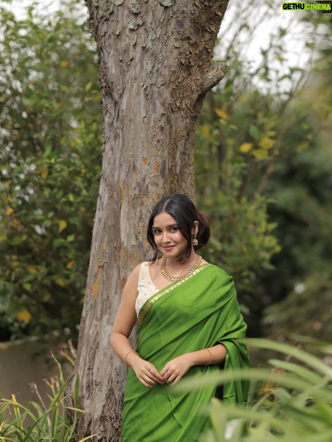 Anikha - 1 Million Likes - Serving mallu girl in the front, shivering in the back.
ooty was too cold-

@alkas_bridal