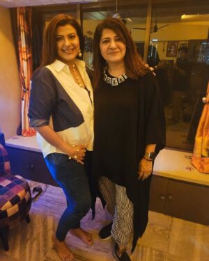 Anisha Hinduja Instagram - Happy birthday to my best friend, my partner in crime, and the peanut butter to my jelly. Love you more than words can say!” 
“Another year, another adventure with my favorite person @ushabachani4 ❤️❤️❤️❤️❤️💐Happy birthday to the one who makes every day brighter!” 

#birthday #wishes #partytime #friends #forever #insta #instagram #fun #grateful