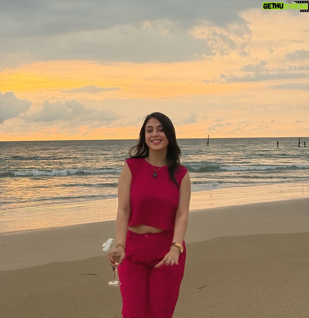 Anisha Mishra - 2.7K Likes - I’m just a water Baby 👶 🌊❣️🎀
