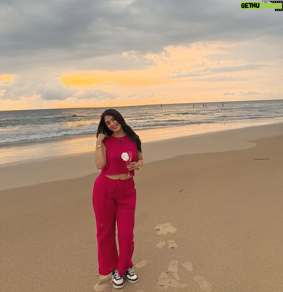 Anisha Mishra - 2.7K Likes - I’m just a water Baby 👶 🌊❣️🎀