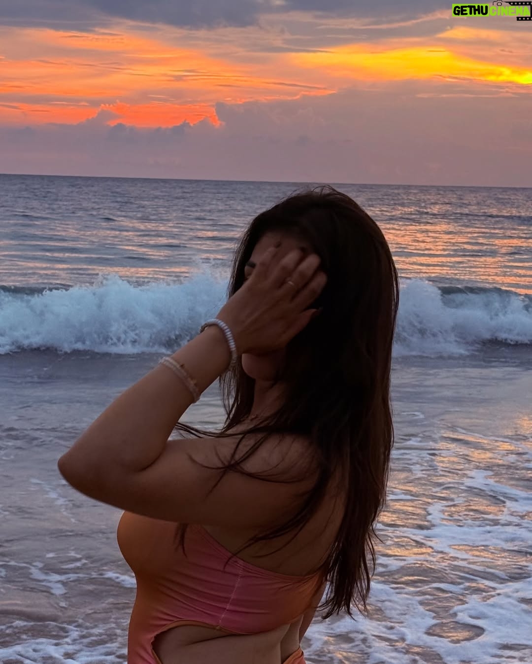 Anisha Mishra - 15.2K Likes - Hey Sun , don’t steal my spotlight ✨