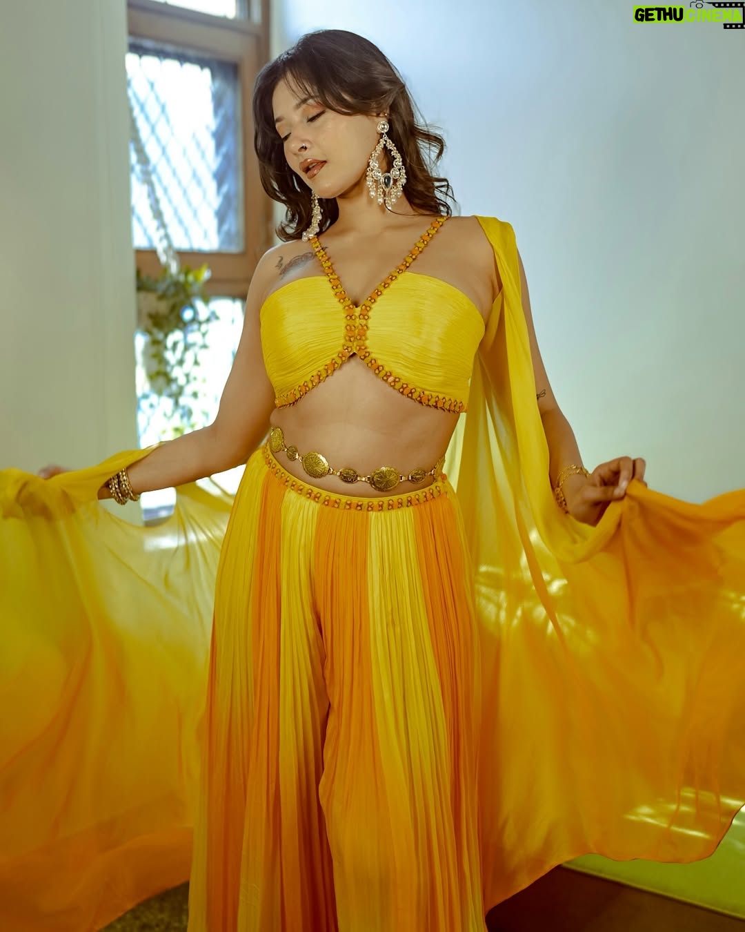 Anisha Sahai - 770 Likes - soft petals, fierce roots 🌿💛⚡️ 

wearing @hani.s_official 
shot by @sumitclickography