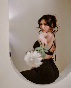 Anisha Sahai Instagram - 🌩️🪽