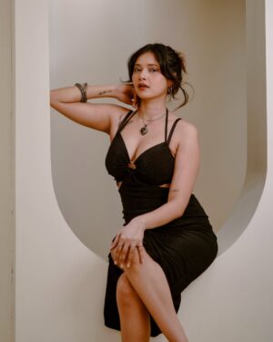 Anisha Sahai Instagram - 🌩️🪽