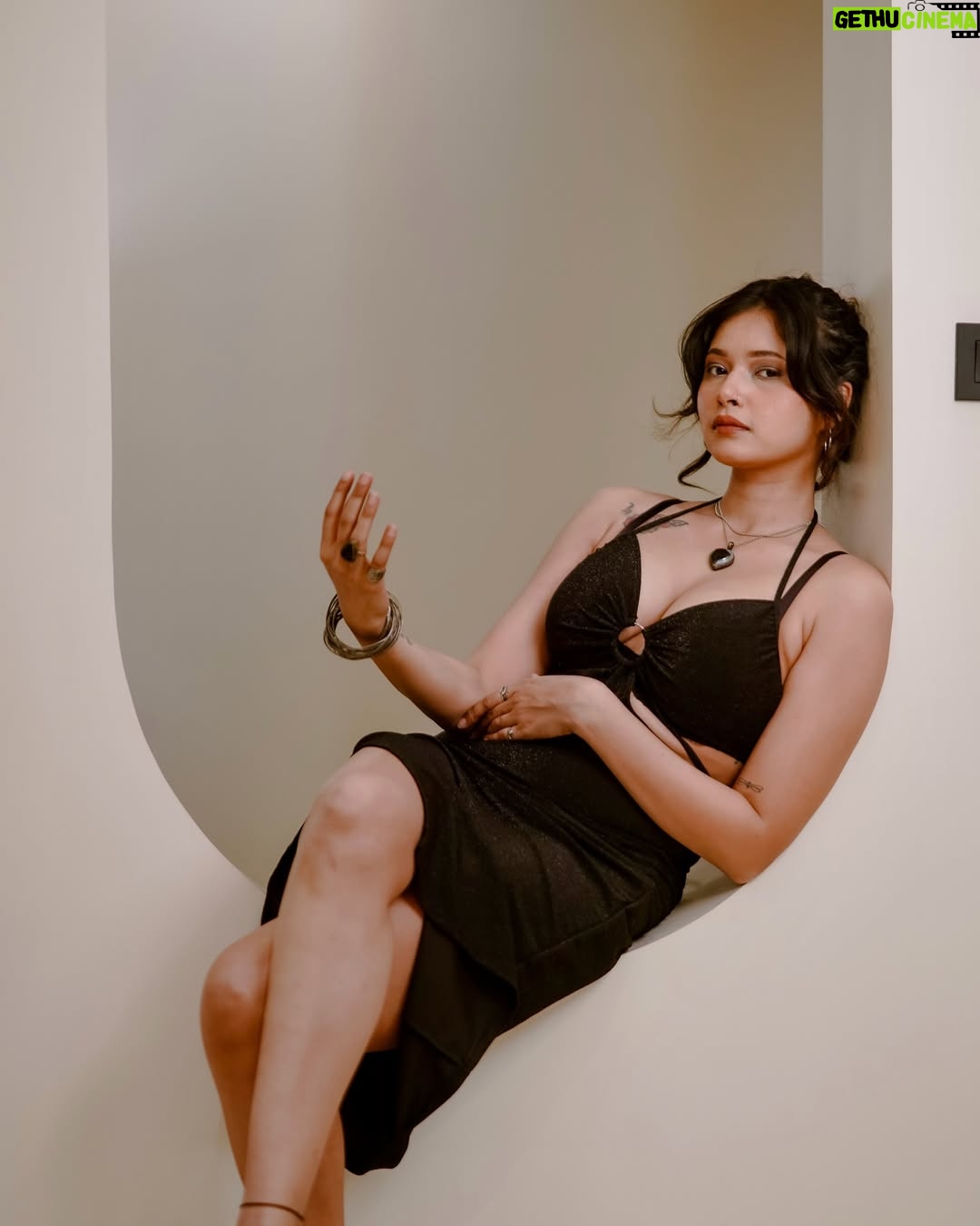 Anisha Sahai - 877 Likes - 🌩️🪽