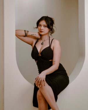 Anisha Sahai Instagram - 🌩️🪽