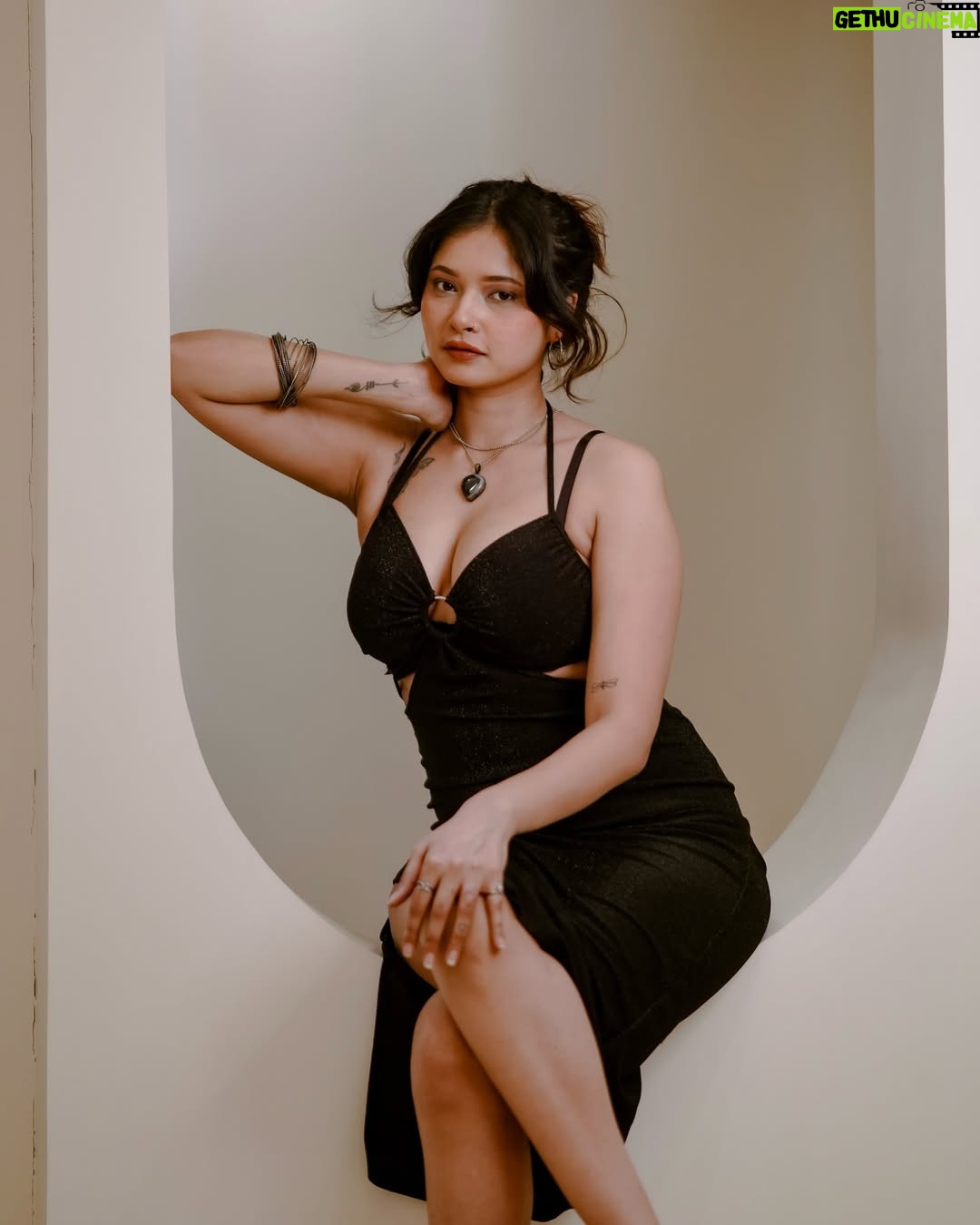 Anisha Sahai - 877 Likes - 🌩️🪽