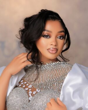 Anita Fabiola Instagram - Yup! I didn’t survive the pregnancy nose 😂🤦🏼‍♀️ Clearly no one is immune lmao. (I’ll be sharing abit of my journey on my daily stories🥰) 

Hair @mbajja_sean 
MUA @imani_makeup_studio 
Dress @berylqouture 
📸 @samiezweddings 
Studio @7thavenuestudio