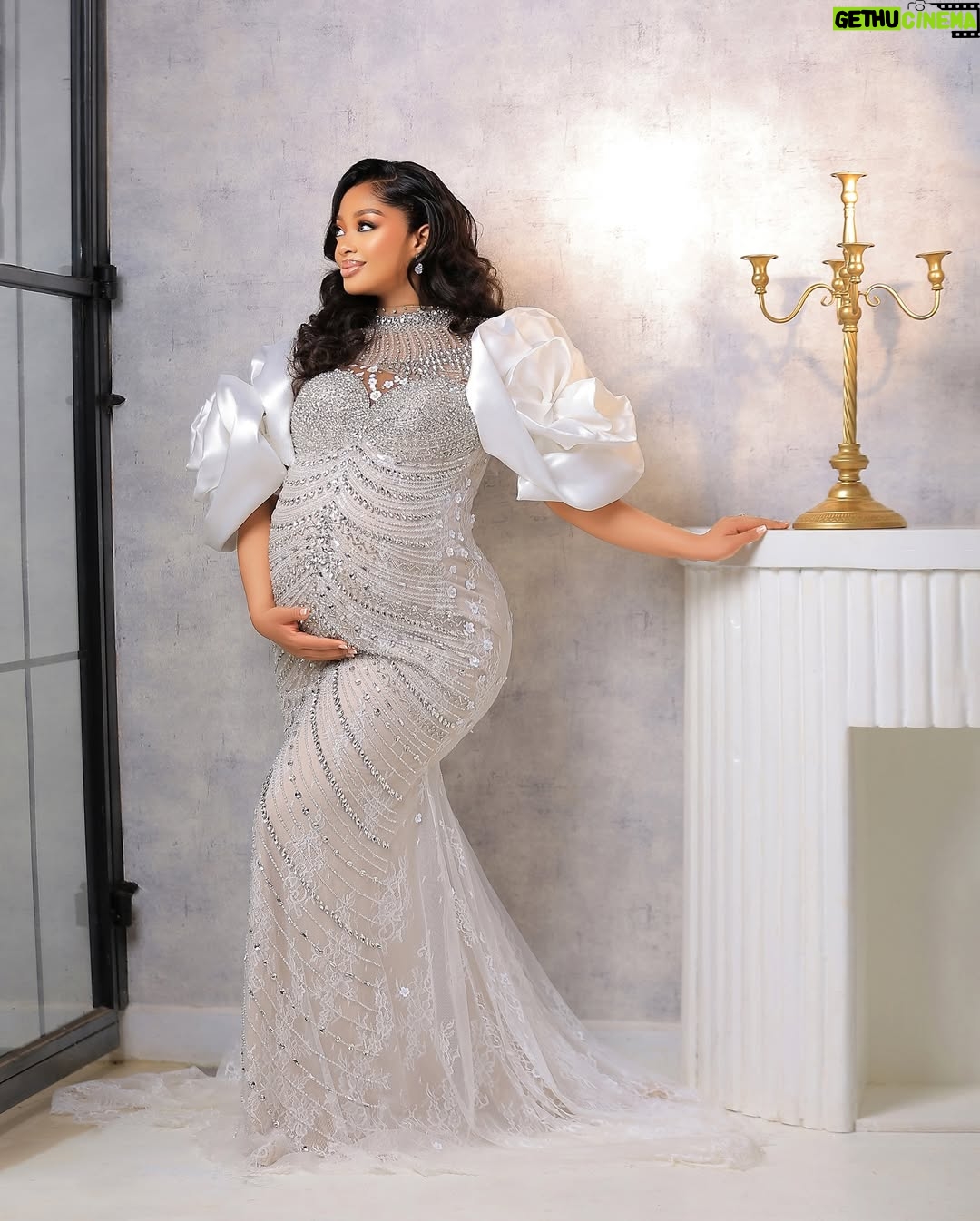 Anita Fabiola - 23.8K Likes - Every single moment was worth it. I’d do it a thousand times over. We’re so excited to raise our children in a home full of love and joy. Thank you Jesus. 🙏 

This maternity shoot was done afew weeks ago. Organized by this amazing team that I love and appreciate so much. My personal tribe. 
Dress @berylqouture by @berylanita 
Hair @mbajja_sean 
MUA @imani_makeup_studio 
📸 @samiezweddings 
Studio @7thavenuestudio