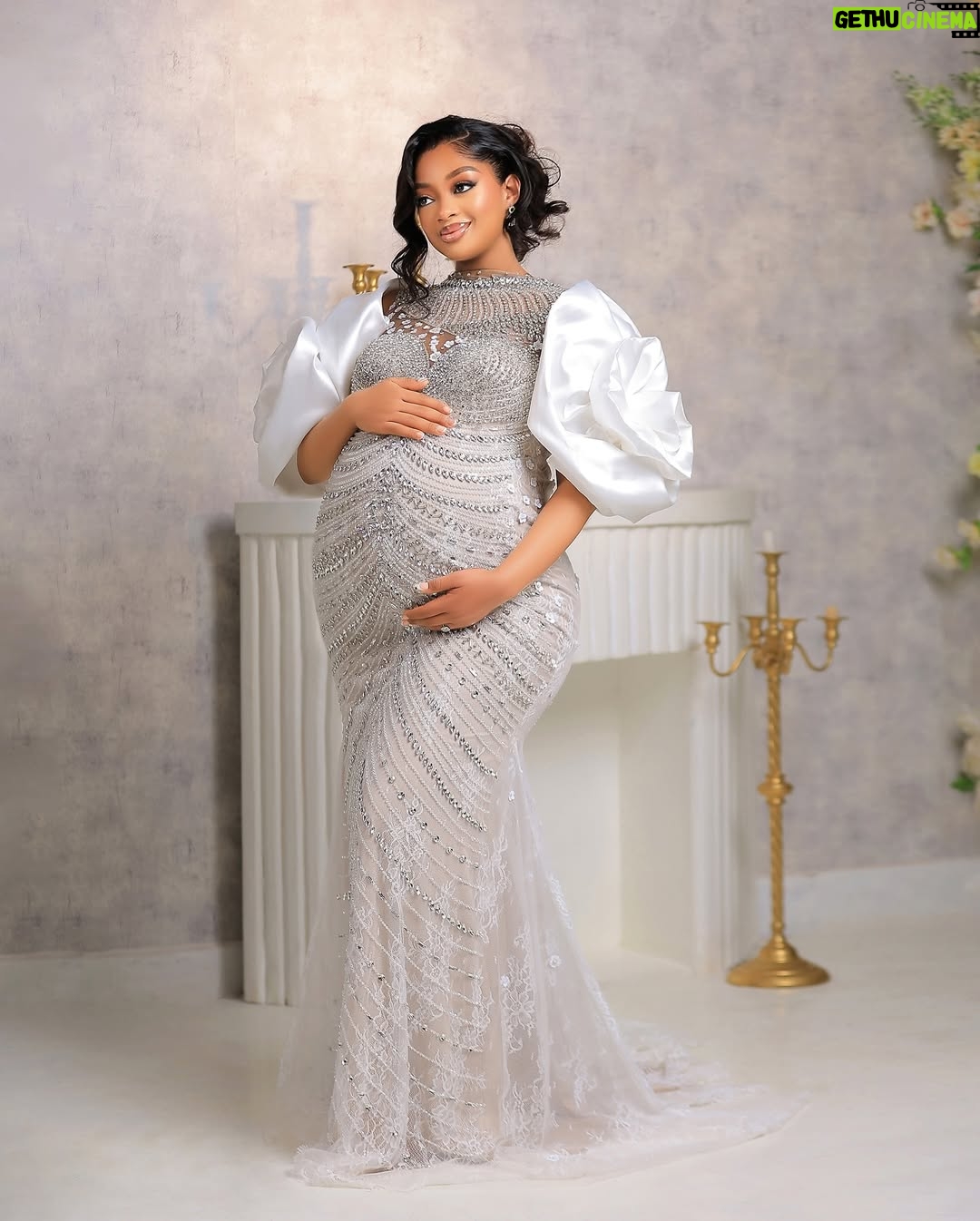 Anita Fabiola - 23.8K Likes - Every single moment was worth it. I’d do it a thousand times over. We’re so excited to raise our children in a home full of love and joy. Thank you Jesus. 🙏 

This maternity shoot was done afew weeks ago. Organized by this amazing team that I love and appreciate so much. My personal tribe. 
Dress @berylqouture by @berylanita 
Hair @mbajja_sean 
MUA @imani_makeup_studio 
📸 @samiezweddings 
Studio @7thavenuestudio