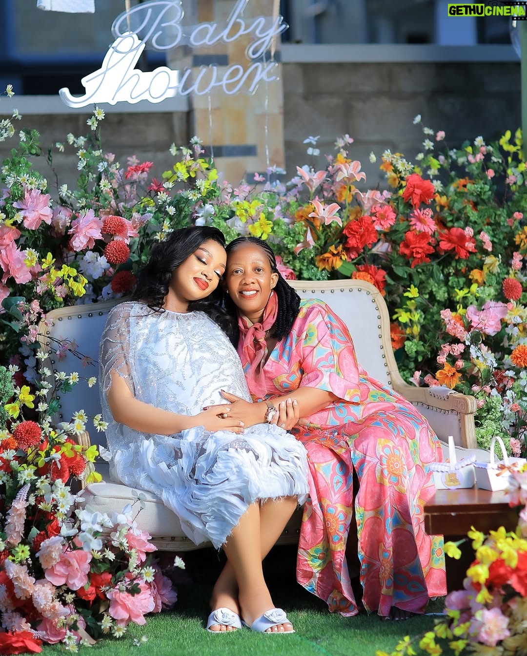 Anita Fabiola - 21.1K Likes - Oh to be loved like this! My heart is full. ❤️ 

Decor @inspiredhopeevents 
Organized by @bello_and_blue_events 
Dress @berylqouture 
Photography @samiezweddings 
Hair @mbajja_sean 
MUA @imani_makeup_studio