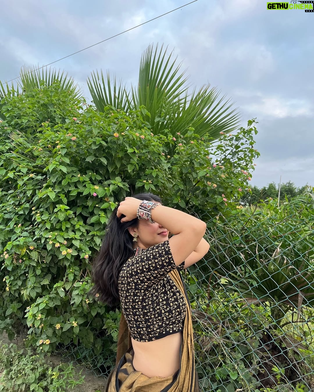 Anjali Kaushik - 39.9K Likes - Mee kashi distay?

[marathi, saree, india, culture, beautiful, explore, tissue silk saree, indian wear, nature] #instagram #instagood #love #like #photography #follow #instadaily #photooftheday #instalike #fashion #likeforlikes #picoftheday #beautiful #trending #followforfollowback #viral #insta #india #art #photo #bhfyp #explore #likes #nature #explorepage #style #happy #followme #model #travel
