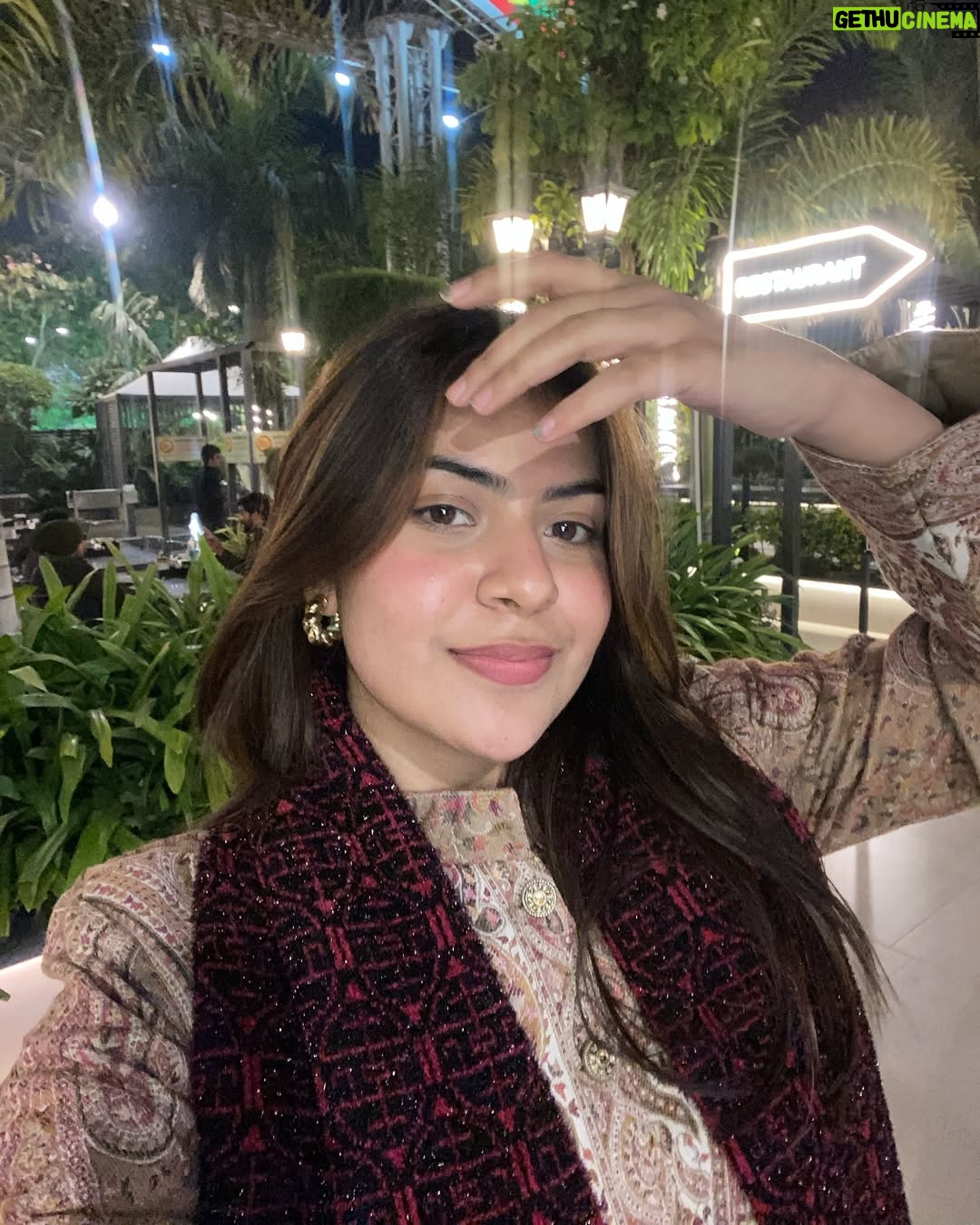 Anjali Kaushik - 5.5K Likes - Iss saal bhi nahi badlungi 

.
#art #viral #photo #happy #likesforlike #explorepage #explore #nature #trending #insta #model #life #india #lfl #music #cute #memes #liker #photoshoot #travel #likeback #tiktok #beauty #k #photographer #likeforlikeback #foryou #likeme #quotes #following