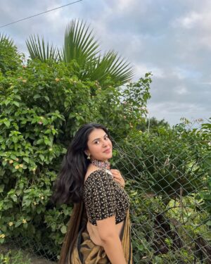 Anjali Kaushik Instagram - Mee kashi distay?

[marathi, saree, india, culture, beautiful, explore, tissue silk saree, indian wear, nature] #instagram #instagood #love #like #photography #follow #instadaily #photooftheday #instalike #fashion #likeforlikes #picoftheday #beautiful #trending #followforfollowback #viral #insta #india #art #photo #bhfyp #explore #likes #nature #explorepage #style #happy #followme #model #travel