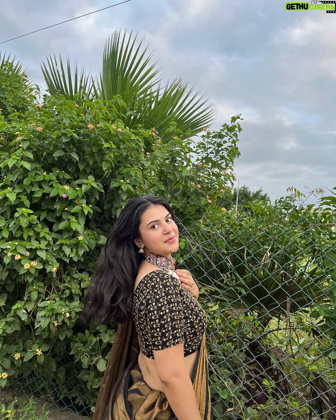 Anjali Kaushik - 39.9K Likes - Mee kashi distay?

[marathi, saree, india, culture, beautiful, explore, tissue silk saree, indian wear, nature] #instagram #instagood #love #like #photography #follow #instadaily #photooftheday #instalike #fashion #likeforlikes #picoftheday #beautiful #trending #followforfollowback #viral #insta #india #art #photo #bhfyp #explore #likes #nature #explorepage #style #happy #followme #model #travel