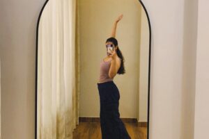 Actress Anjali Kaushik HD Photos and Wallpapers September 2025