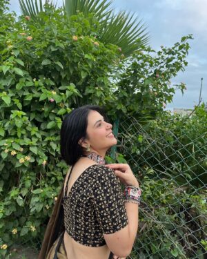 Anjali Kaushik Instagram - Mee kashi distay?

[marathi, saree, india, culture, beautiful, explore, tissue silk saree, indian wear, nature] #instagram #instagood #love #like #photography #follow #instadaily #photooftheday #instalike #fashion #likeforlikes #picoftheday #beautiful #trending #followforfollowback #viral #insta #india #art #photo #bhfyp #explore #likes #nature #explorepage #style #happy #followme #model #travel