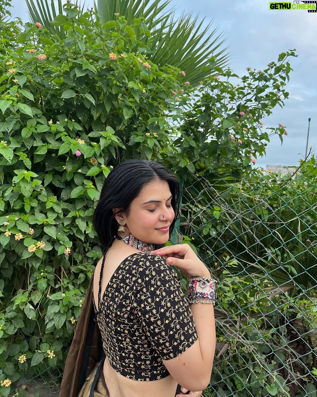 Anjali Kaushik - 39.9K Likes - Mee kashi distay?

[marathi, saree, india, culture, beautiful, explore, tissue silk saree, indian wear, nature] #instagram #instagood #love #like #photography #follow #instadaily #photooftheday #instalike #fashion #likeforlikes #picoftheday #beautiful #trending #followforfollowback #viral #insta #india #art #photo #bhfyp #explore #likes #nature #explorepage #style #happy #followme #model #travel