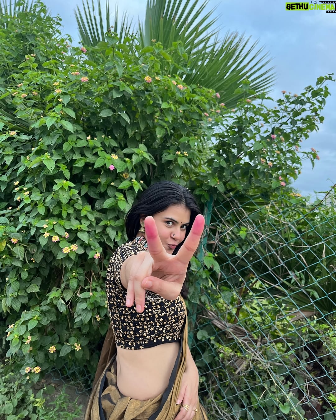 Anjali Kaushik - 39.9K Likes - Mee kashi distay?

[marathi, saree, india, culture, beautiful, explore, tissue silk saree, indian wear, nature] #instagram #instagood #love #like #photography #follow #instadaily #photooftheday #instalike #fashion #likeforlikes #picoftheday #beautiful #trending #followforfollowback #viral #insta #india #art #photo #bhfyp #explore #likes #nature #explorepage #style #happy #followme #model #travel