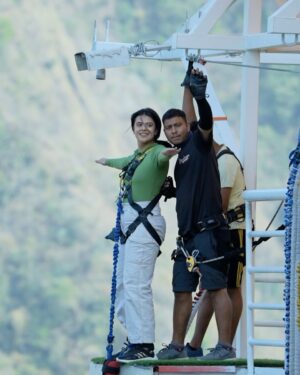 Anjali Kaushik Instagram - Nothing scares me.. except chipkalis
.
Toh yeh hai India ka sabse bada bungee jump – 117 meters ki height, jo maine Rishikesh mein kiya tha. Socha tha dar lagega, par uska ulta hi hua – I freaking loved it! Tumko bhi zaroor try karna chahiye, bhai. Aur haan, kamzor dil walon ke liye tip: apna dil nikal ke freezer mein rakh kar jaana, kyunki yeh tumse na ho payega!
.
.
.
#style #happy #photo #life #nature #insta #cute #viral #likesforlike #model #music #travel #memes #explorepage #liker #girl #explore #selfie #india #beauty #k #lfl #trending #likeback #following #loveyourself #lifestyle #tiktok #photoshoot #photographer