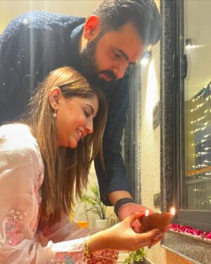 Anjali Manchanda Instagram - Celebrating the festival of lights with love, joy, and endless laughter. Wishing everyone a vibrant and prosperous Diwali🪔❤️✨