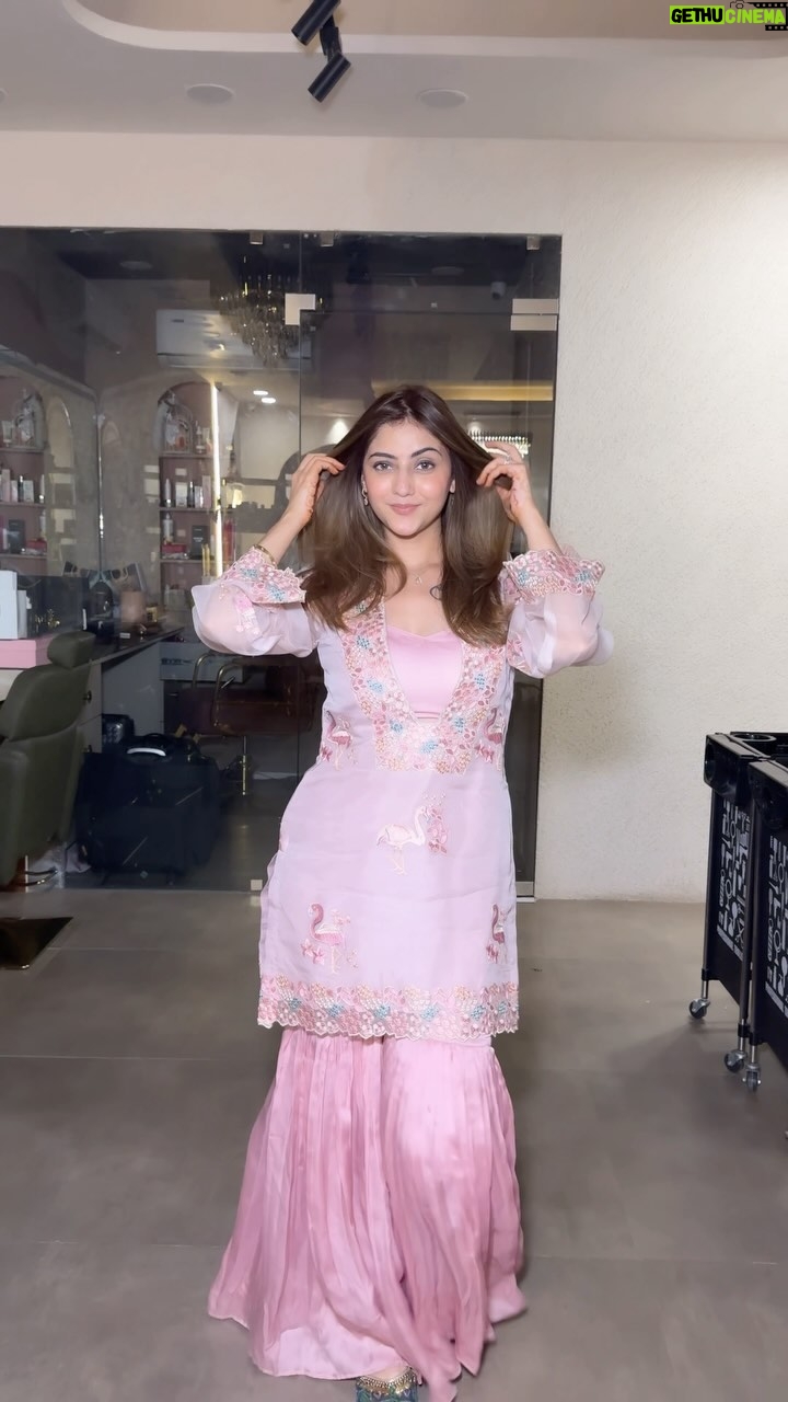 Anjali Manchanda - 6K Likes - Late Diwali outfit Reel🙈❤️
Outfit- @labelanjalibindal ❤️