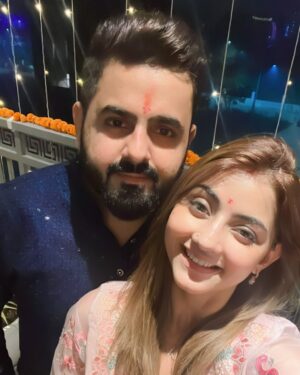 Anjali Manchanda Instagram - Celebrating the festival of lights with love, joy, and endless laughter. Wishing everyone a vibrant and prosperous Diwali🪔❤️✨
