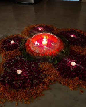 Anjali Manchanda Instagram - Celebrating the festival of lights with love, joy, and endless laughter. Wishing everyone a vibrant and prosperous Diwali🪔❤️✨