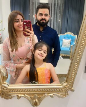 Anjali Manchanda Instagram - Celebrating the festival of lights with love, joy, and endless laughter. Wishing everyone a vibrant and prosperous Diwali🪔❤️✨