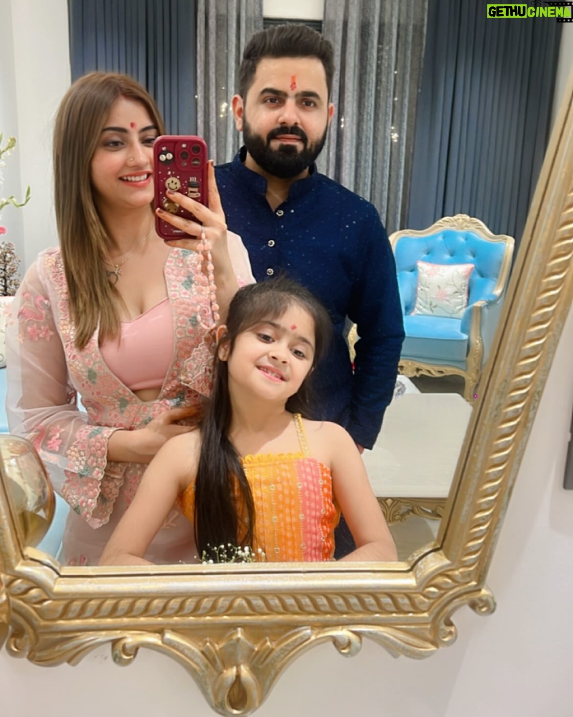 Anjali Manchanda - 3.2K Likes - Celebrating the festival of lights with love, joy, and endless laughter. Wishing everyone a vibrant and prosperous Diwali🪔❤️✨