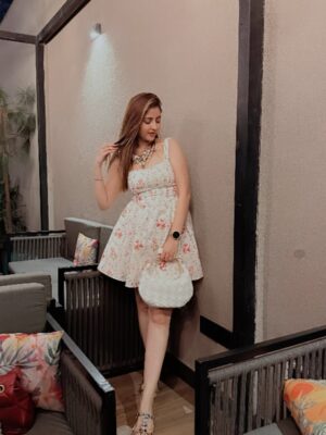 Anjali Manchanda Instagram - Slaying 🩶
Outfit & Bag- @forevernew_india
Footwear- @juttifull