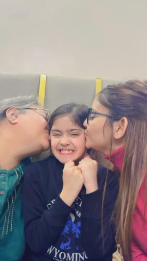 Anjali Manchanda Instagram - Love Love Love❤️🧿 #trendwith mumma and Nani❤️