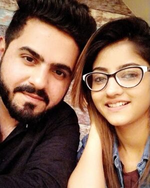 Anjali Manchanda Instagram - Flashback gives me chills..
This man changed my life❤️❤️
Kitna aage aagae hum @arjunkakkar1802 🥹❤️
Thankyou for everything you do🧿❤️