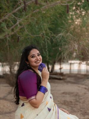 Anjana Jayaprakash Instagram - Pretty sarees give me a dopamine boost 💟