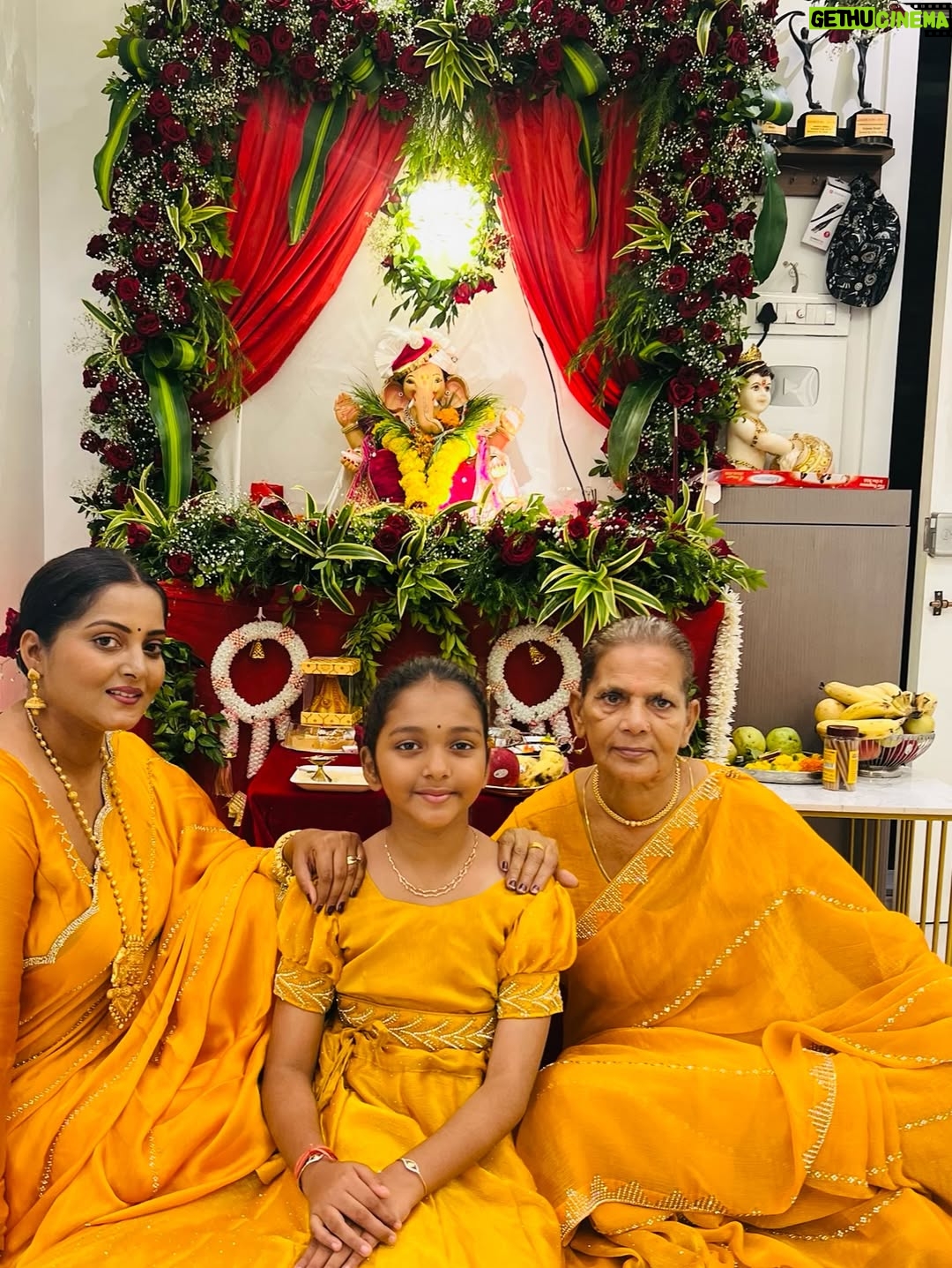 Anjana Singh - 79.8K Likes - आप बस हमेसा साथ रहना बप्पा 🙏🏻🙏🏻
आप सभी को गणेश चतुर्थी की हार्दिक शुभकामनाएँ 
गणपति बप्पा मोरया 🙏🏻🙏🏻
🌸
🌸
🌸
🌸
#anjanasingh #anjanasinghfans❤️ #ghaneshchaturthi 2k25