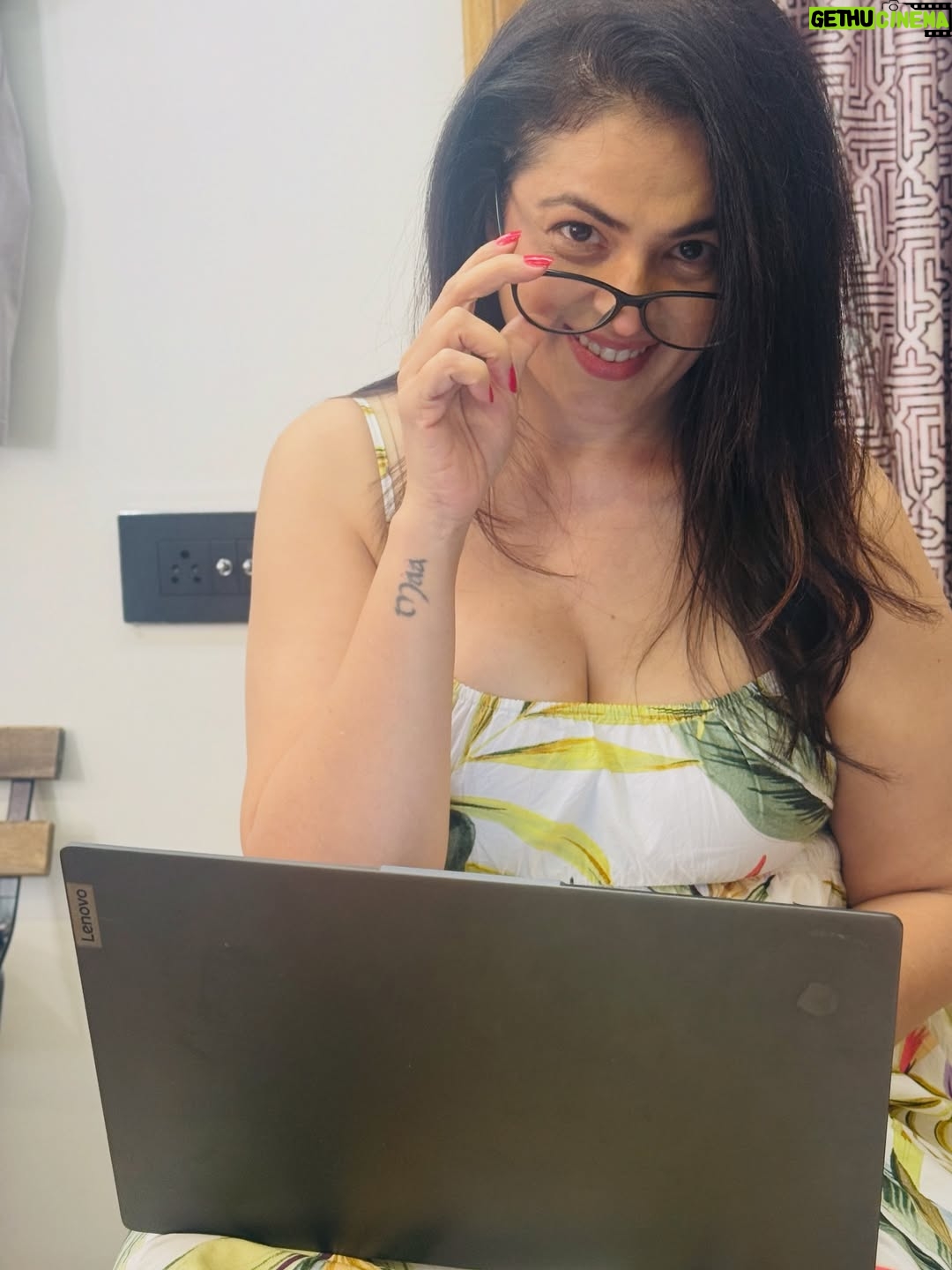 Anjana Sukhani - 5.1K Likes - Work hard n #justBeKind that is all …. #workinbetweenwork … ❤️