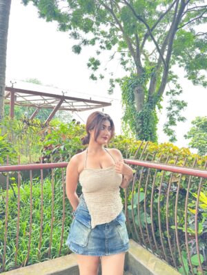 Ankeeta Mahato Instagram - Grace in every pose🙂‍↔️