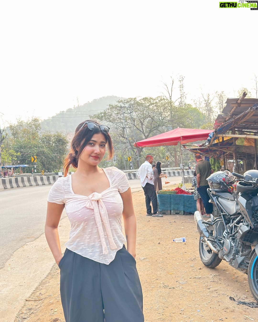 Ankeeta Mahato - 90.3K Likes - Prettiest problem🫵🏻