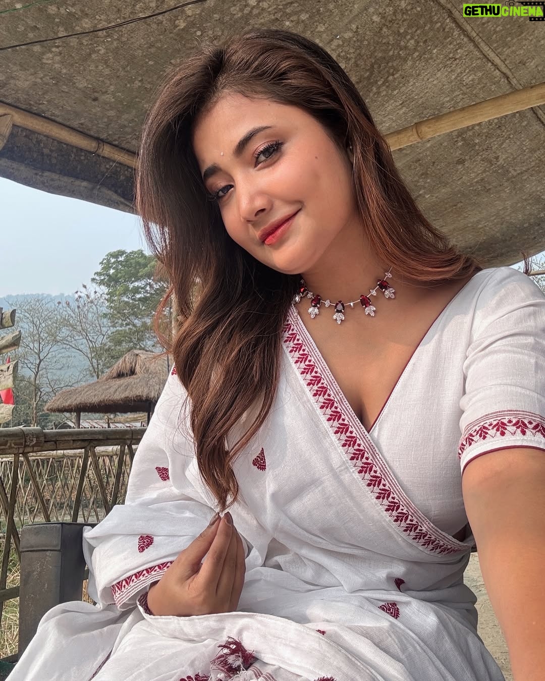 Ankeeta Mahato - 13.8K Likes - 🦢🪷🤍