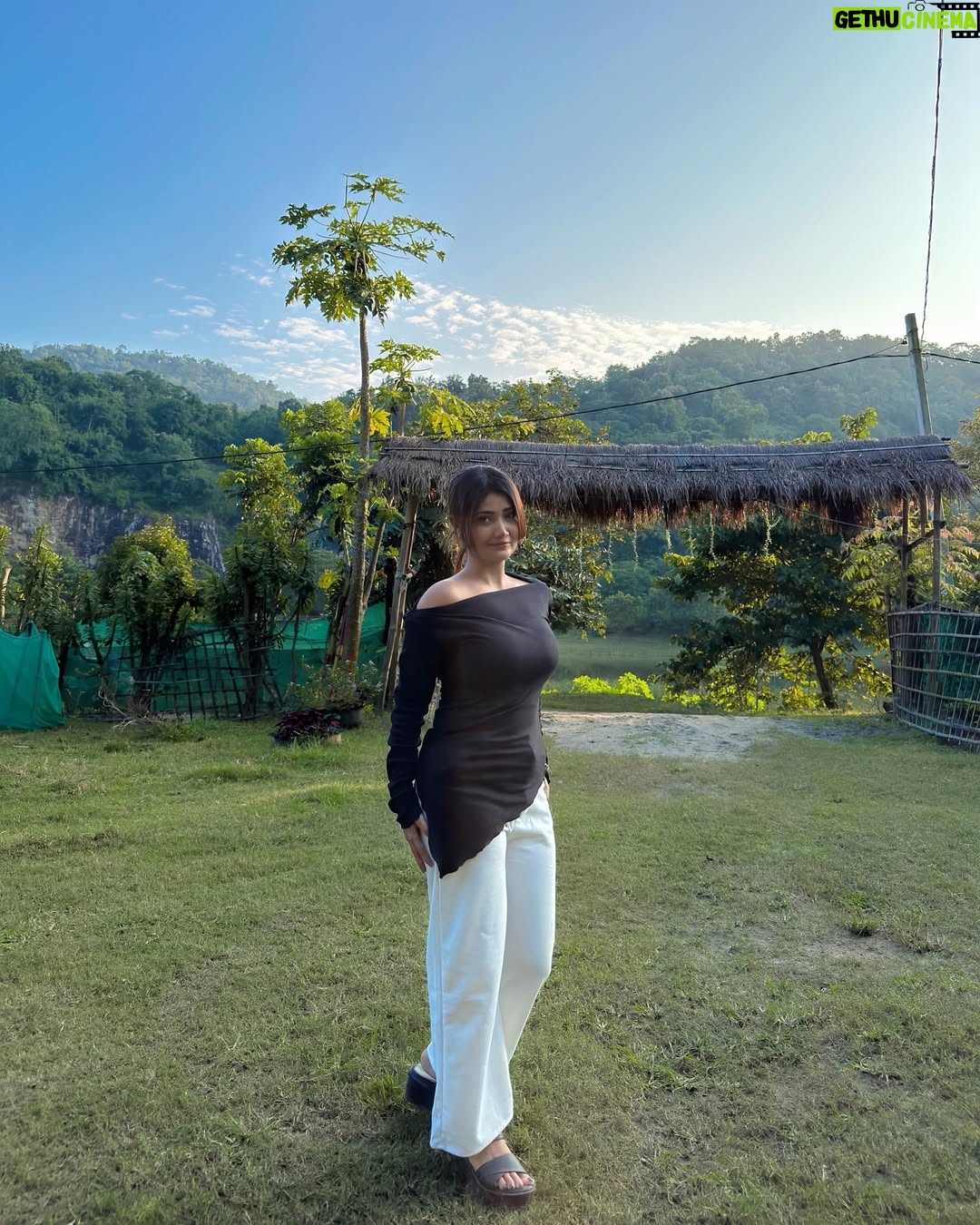 Ankeeta Mahato - 11.7K Likes - 🐝