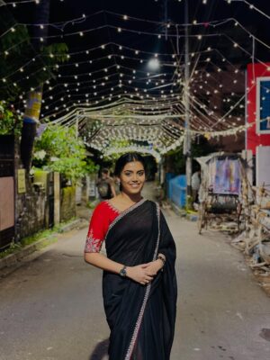 Ankita Bhattacharyya Instagram - Durga Puja Pandal Hopping ❤️
1st time Kolkatar pujo dekha  @ujanmondal ❤️❤️❤️❤️