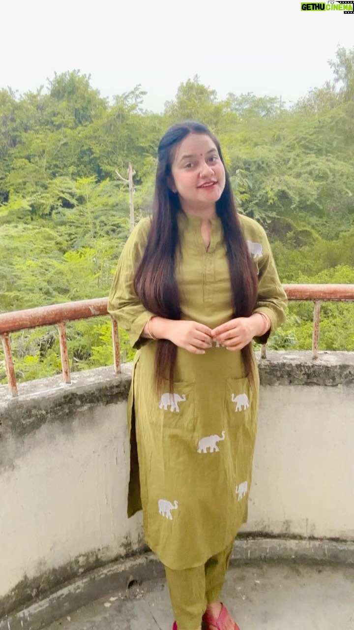 Ankita Chauhan - 8.9K Likes - outfit by @girls.fashion006