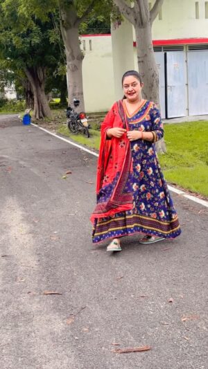 Ankita Chauhan Instagram - outfit by @dress.updressshop33